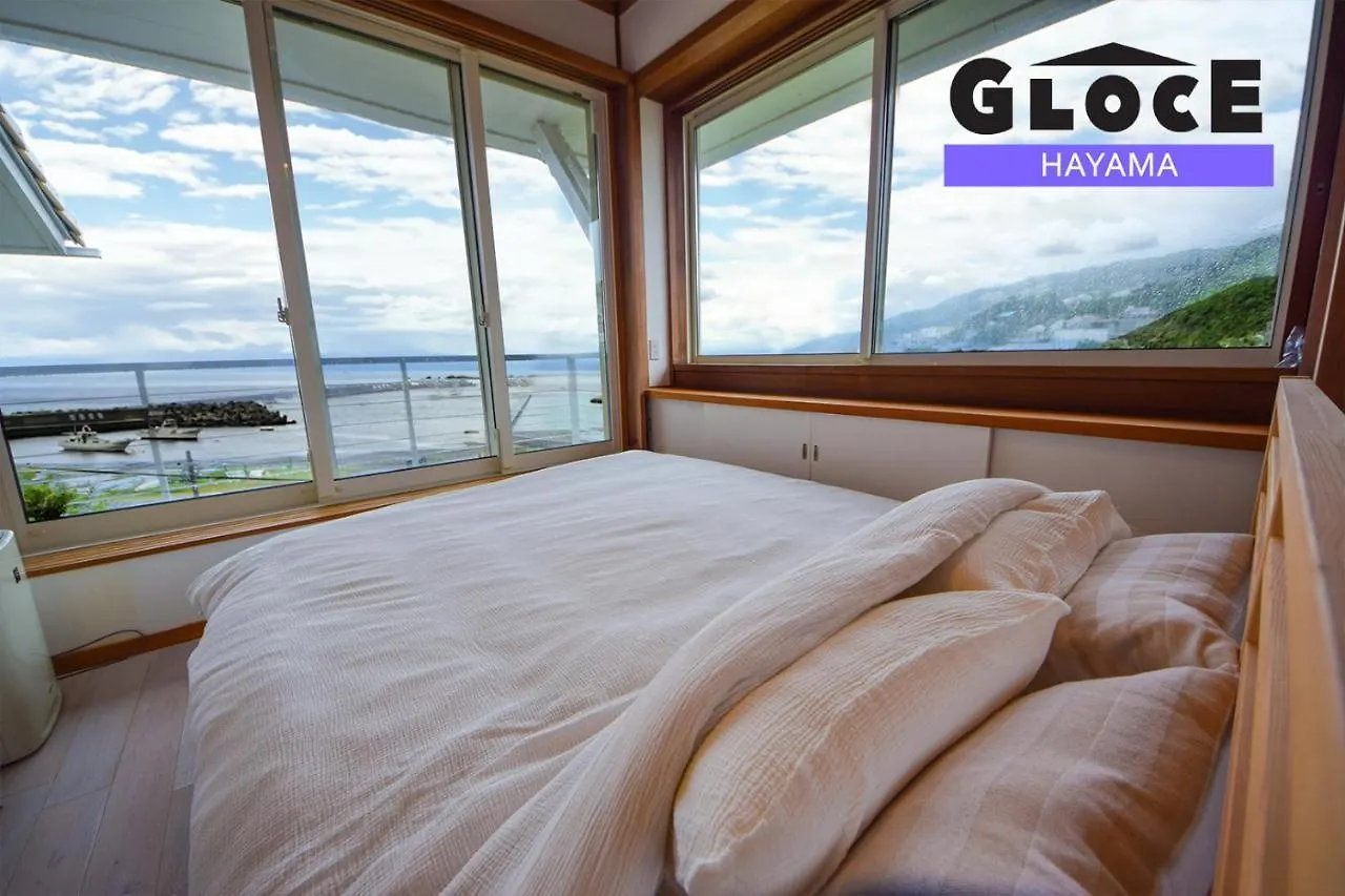 Holiday home Gloce Hayama Ocean View: Pet-Friendly Retreat with BBQ Villa Yokosuka
